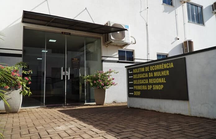 Ladrão invade residência e furta espingarda, pistola e fuzil em Sinop