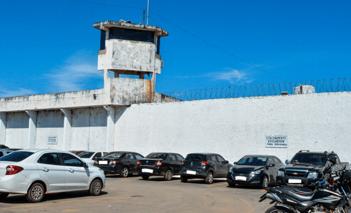 Polícia cumpre mandados contra alvos de operação que investiga lavagem de dinheiro do tráfico em Sinop