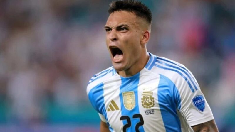 Sem Messi, Argentina confirma favoritismo e derrota o Peru com brilho de Lautaro Martínez