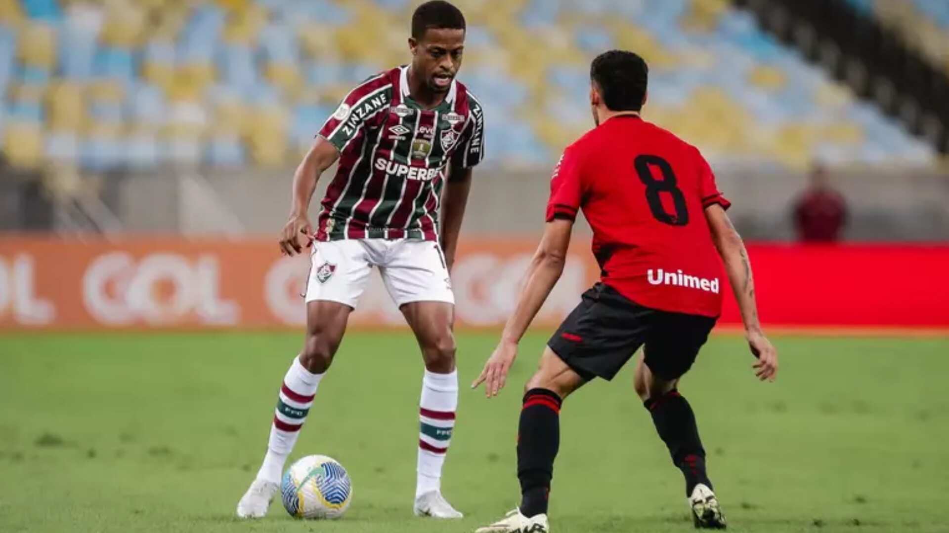 Sob vaias, Fluminense leva virada do Atlético-GO no Maracanã e entra na zona de rebaixamento