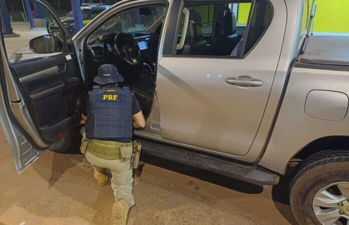 PRF prende condutor de caminhonete com pistola na BR-163 em Guarantã do Norte