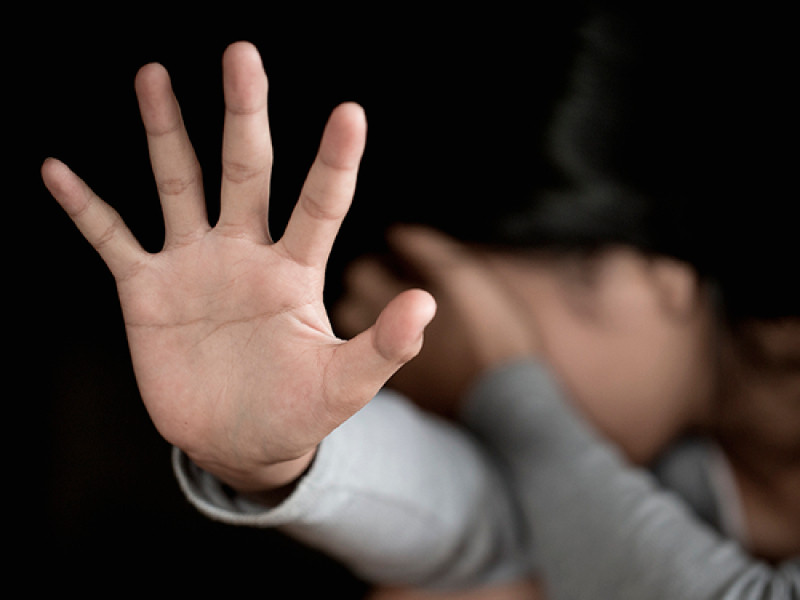 Maníaco é preso por estuprar enteada de 12 anos e gravar vídeos