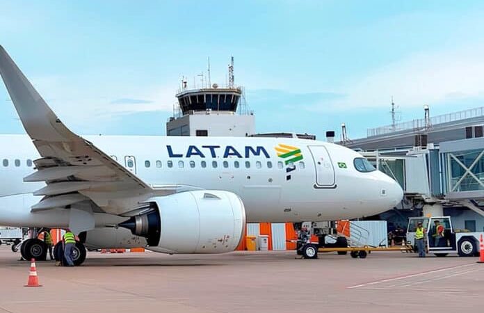 Principal aeroporto de MT tem mês com maior número de passageiros; total no ano em queda