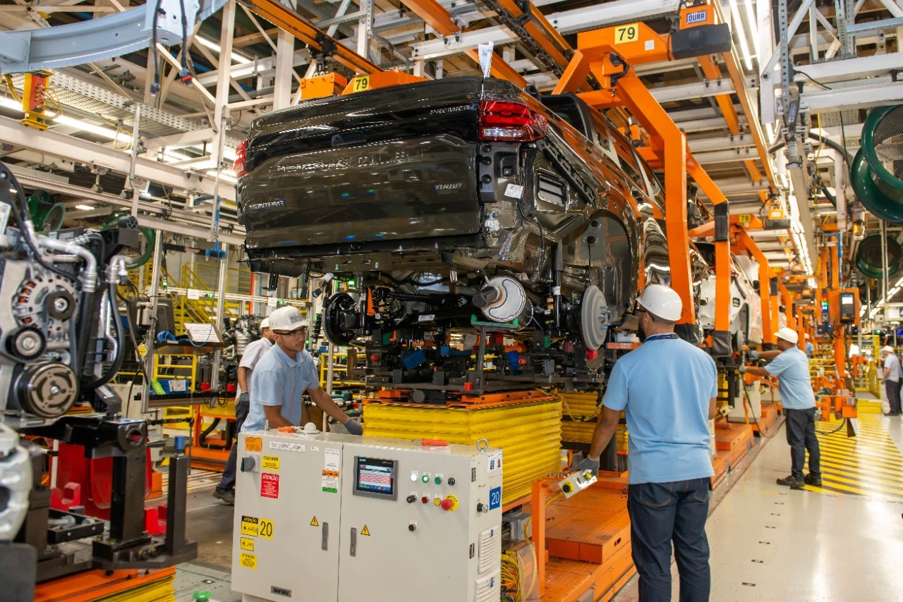 Indústria automobilística brasileira acelera em abril e bate recorde de 2019
