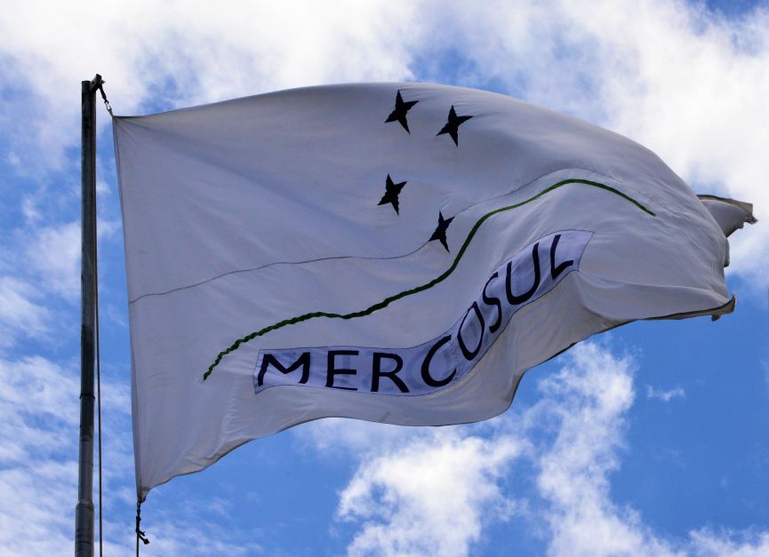 Mercosul dá pontapé inicial para acordo de livre comércio com Emirados Árabes