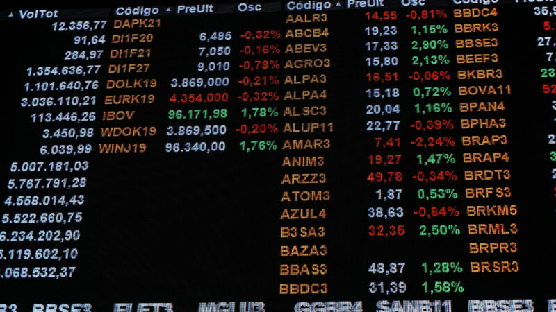 Agosto tem 71 ações do Ibovespa em alta: especialistas explicam movimento