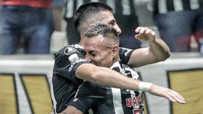 Atlético-MG sofre, mas vence San Lorenzo e avança às quartas da Libertadores