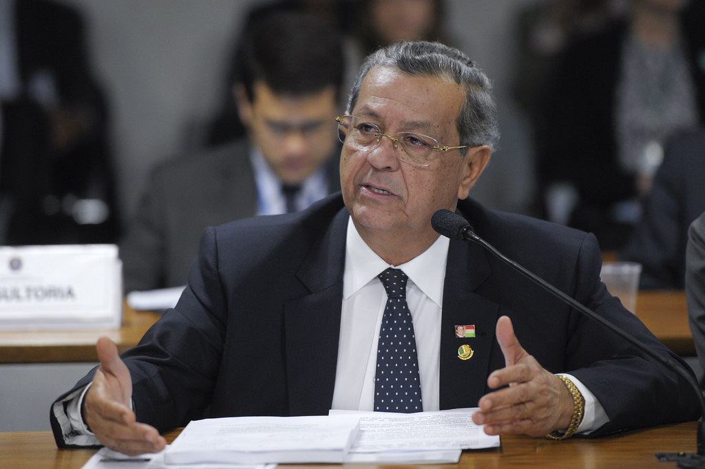 “Nunca disputou eleição e quer dar peruada”, afirma senador após empresário ‘excluí-lo’ da eleição de 2026