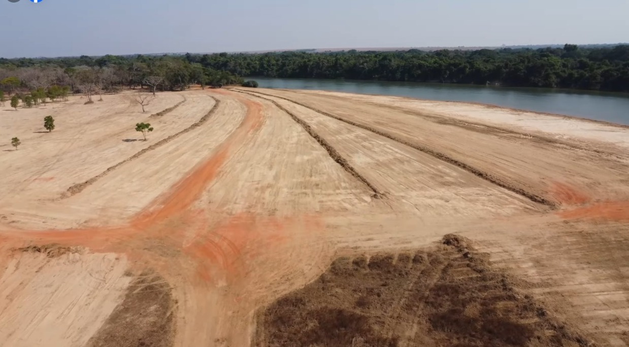 Praia do Cortado passa por limpeza para comemorar os 50 anos de Sinop