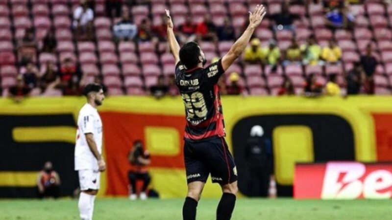 Zé Roberto faz 2 gols, Sport vira sobre o Ituano e encosta no G-4 da Série B