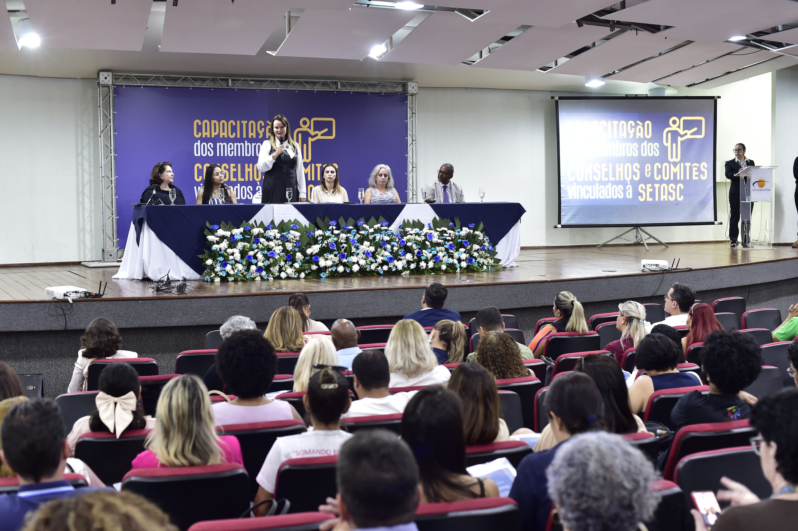 Mais de 300 pessoas participam de capacitação para conselheiros promovida pela Setasc