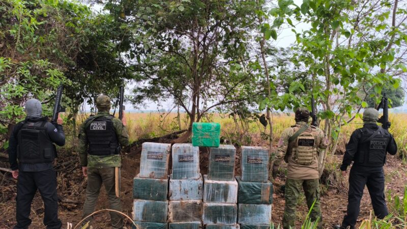 Polícia Civil apreende 500 tabletes de cocaína enterrados em sítio na fronteira
