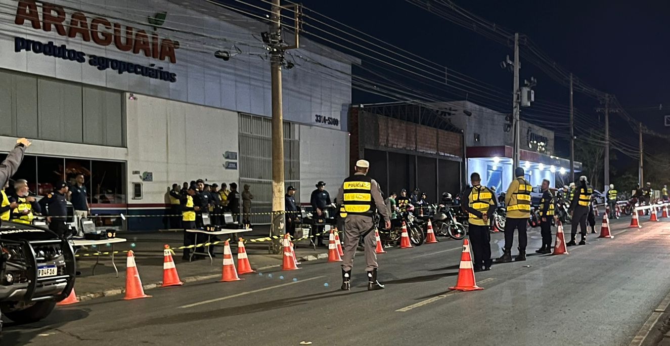 Operação Lei Seca termina com uma prisão e 49 motocicletas removidas em Cuiabá