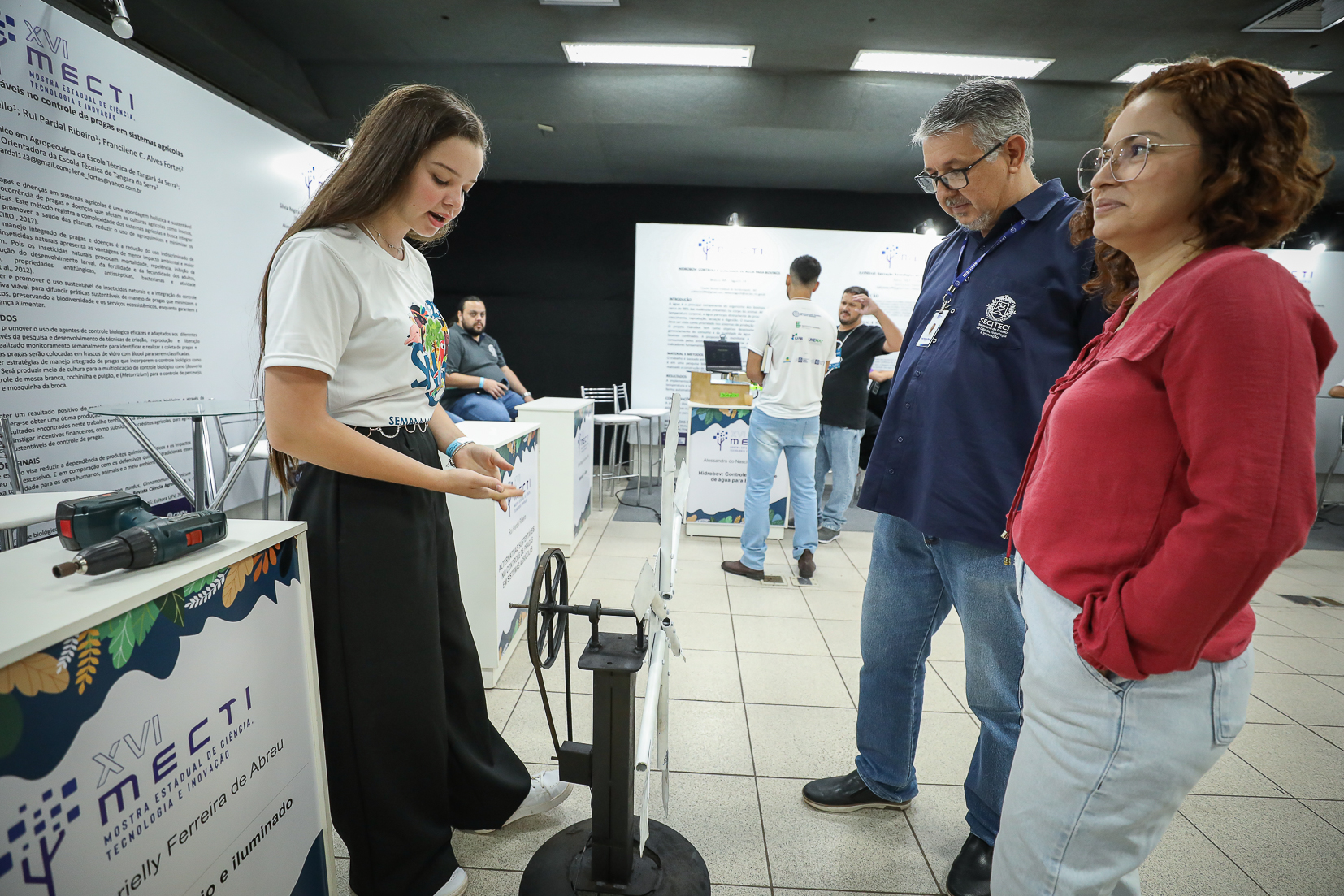 Pesquisa ambiental, cão robótico para cegos e dispositivo para tratamento de esgoto: confira os projetos de inovação de estudantes mato-grossenses