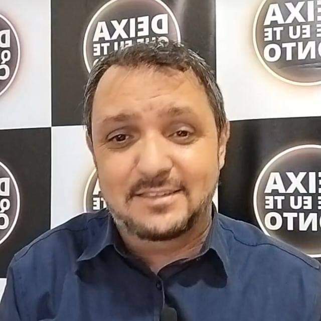 Novo programa Deixa Que Eu Te Conto Com Daniel Trindade estreia na TV Super Sinop Nesta Segunda Feira
