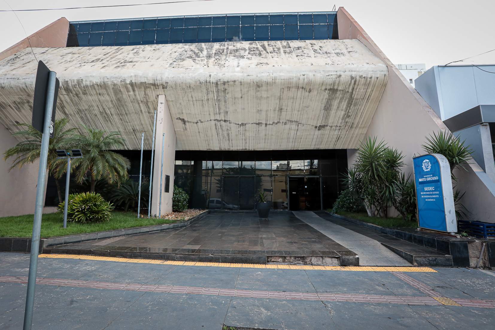 Aproximadamente 1,4 mil empresas que participam dos programas de incentivo fiscal do Estado precisam regularizar sua documentação