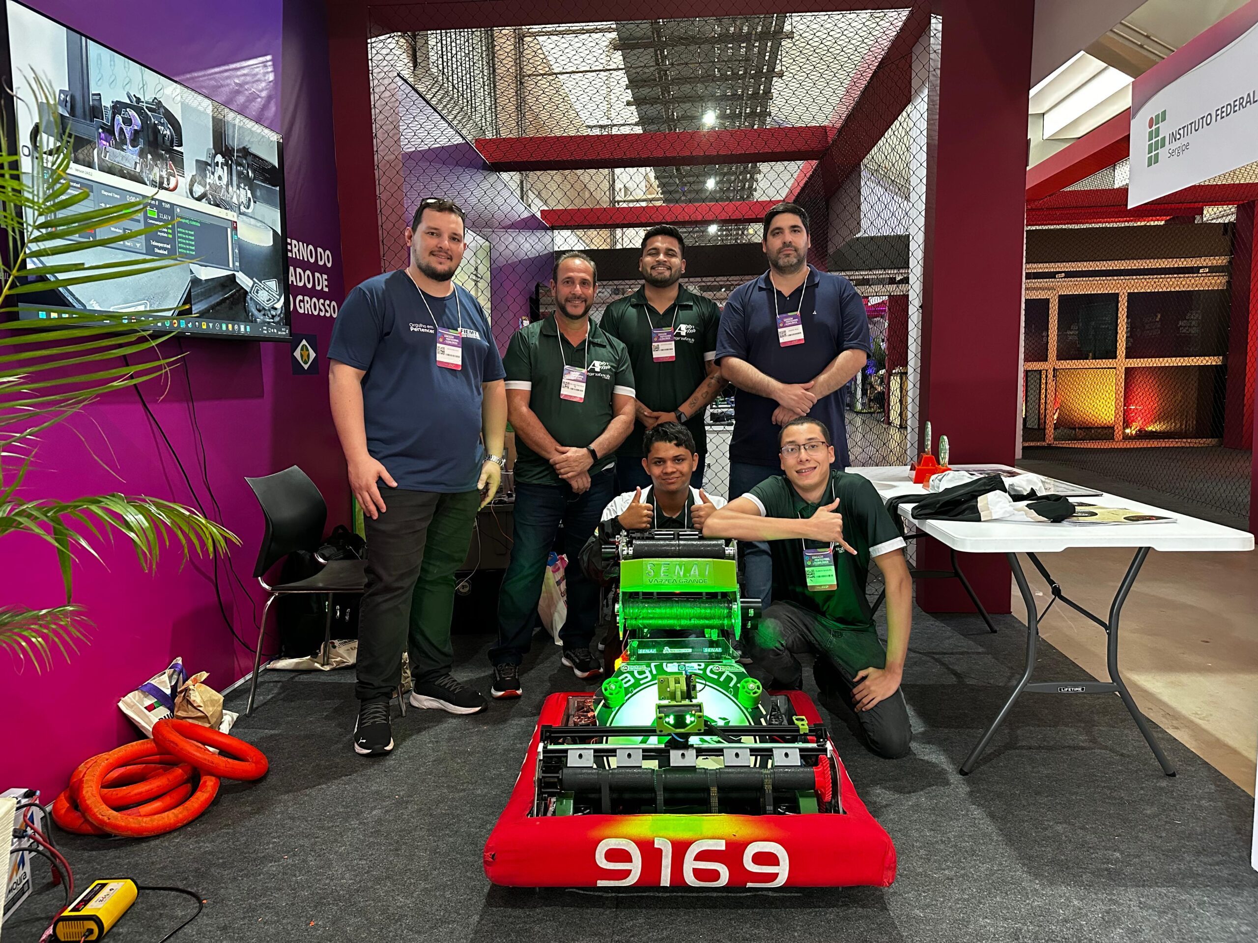 Projeto de escola estadual de Várzea Grande é destaque em evento de tecnologia em Brasília