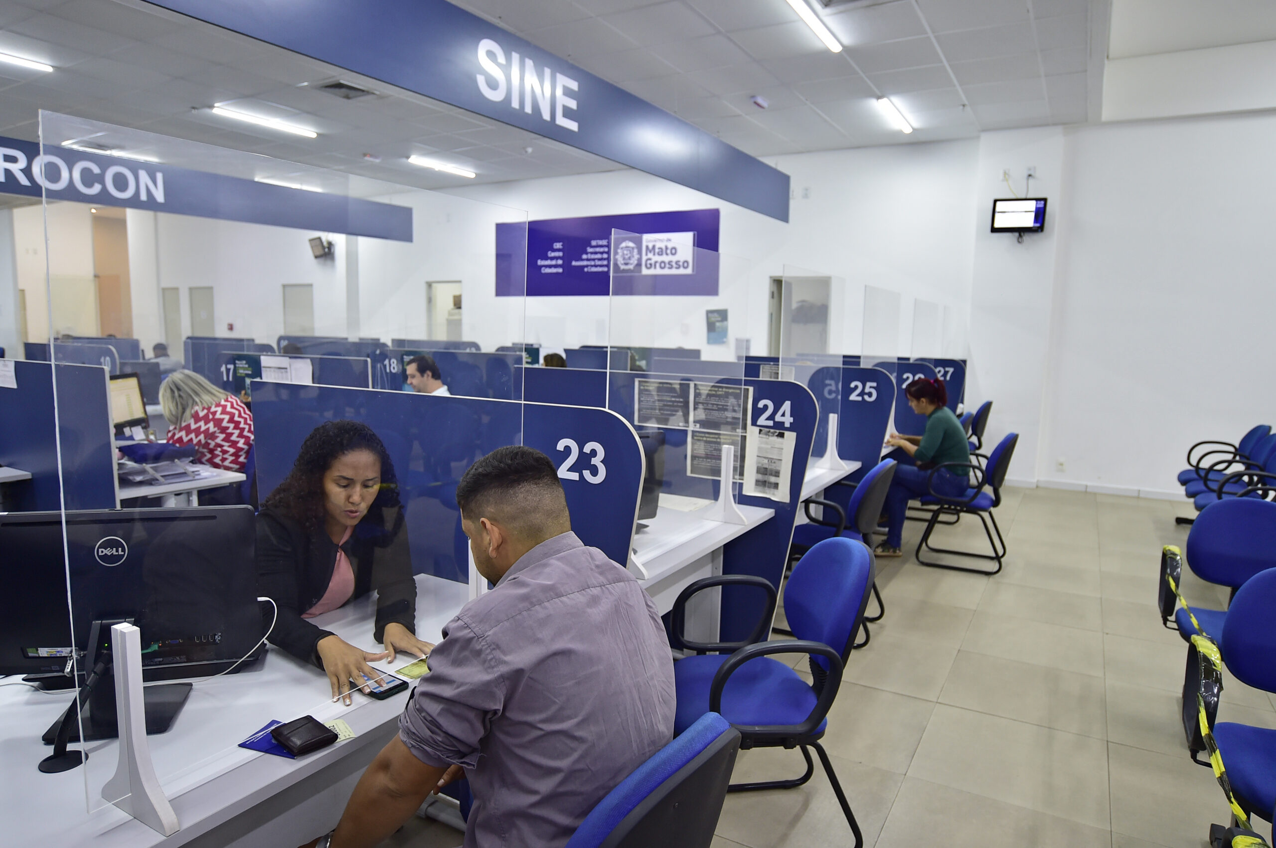 Sine Estadual disponibiliza mais de 1,6 mil vagas de trabalho nesta semana