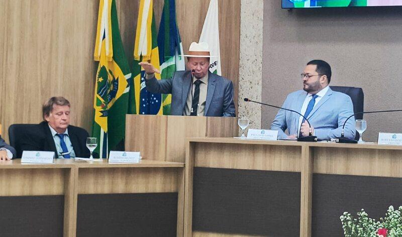 Dorner é empossado para segundo mandato como prefeito de Sinop