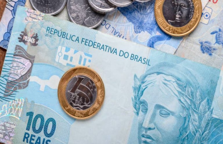 Salário mínimo de R$ 1.518 começa a valer em janeiro