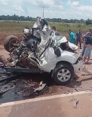Tragédia nas Estradas: Colisão entre Carretas e Camionete Deixa Um Morto e Um Ferido