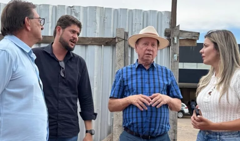 Prefeito Roberto Dorner  Apresenta Projeto do Mercado Municipal a Dep Federal Flávia Rodrigues