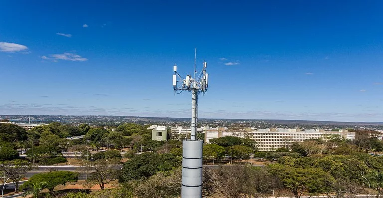 Instabilidade na Internet em Sinop: Um Desafio para Clientes e Empresas