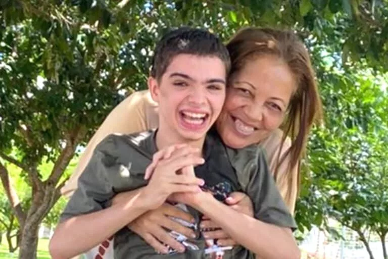 Solidariedade em Ação: Apoie Iracema e Yuri no Combate ao Autismo Severos