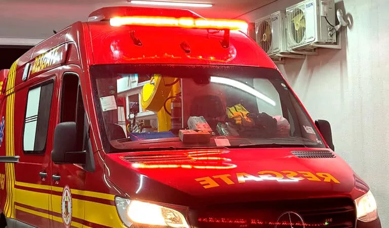 Motociclista fica ferido ao atropelar gato e cair de moto em Sinop