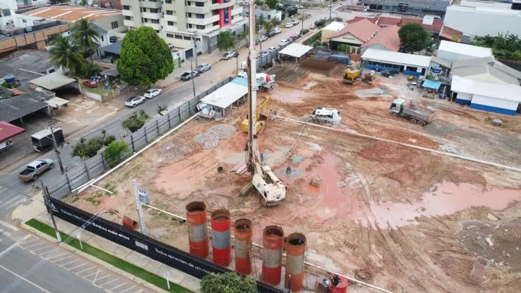 Fundação impactante do empreendimento Raízes em Sinop faz a Construtora São Benedito ser capa da revista Téchne, referência na Construção Civil