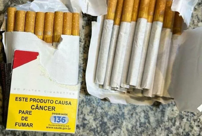 Polícia flagra advogados tentando entrar com maços de cigarro e fumo na PCE