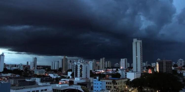 Primeiro fim de semana do outono deve ter volta de manhãs frescas e chuva em grande parte do Brasil