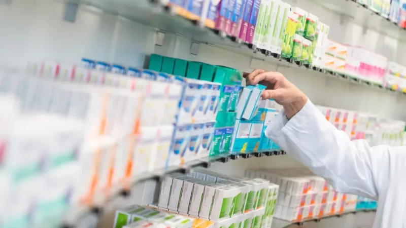 Preço máximo de medicamentos sobe nesta segunda; veja o que muda