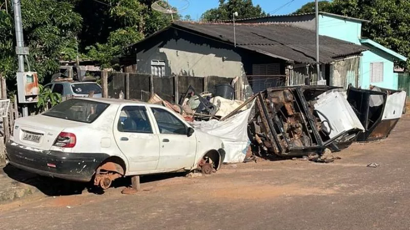 Trio é preso por tráfico de drogas, furtos e abuso sexual contra adolescente