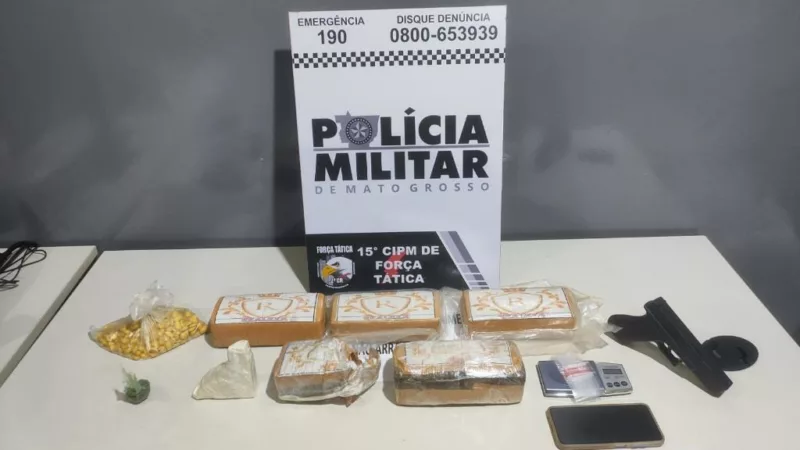 Força Tática prende foragida da Justiça com drogas e arma de brinquedo