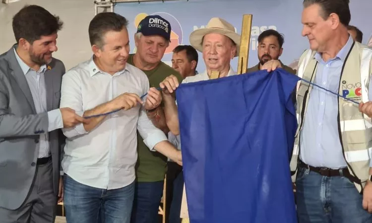 Deputado Dilmar Dal Bosco participa junto com governo, prefeito e ministro da entrega de 576 apartamentos em Sinop