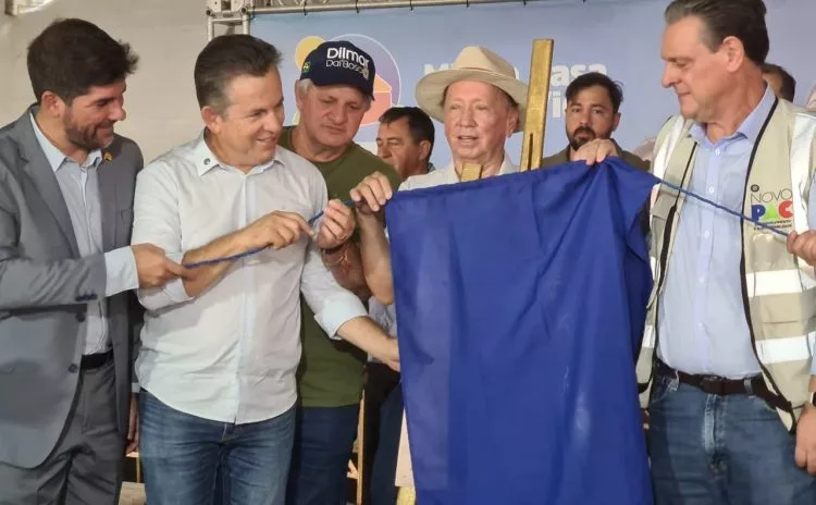 Deputado Dilmar Dal Bosco participa junto com governo, prefeito e ministro da entrega de 576 apartamentos em Sinop