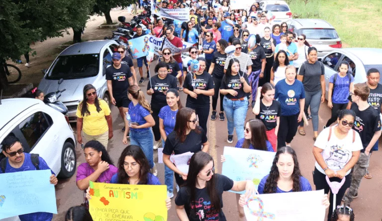 Caminhada de Conscientização do Autismo Mobiliza Comunidade em Sinop