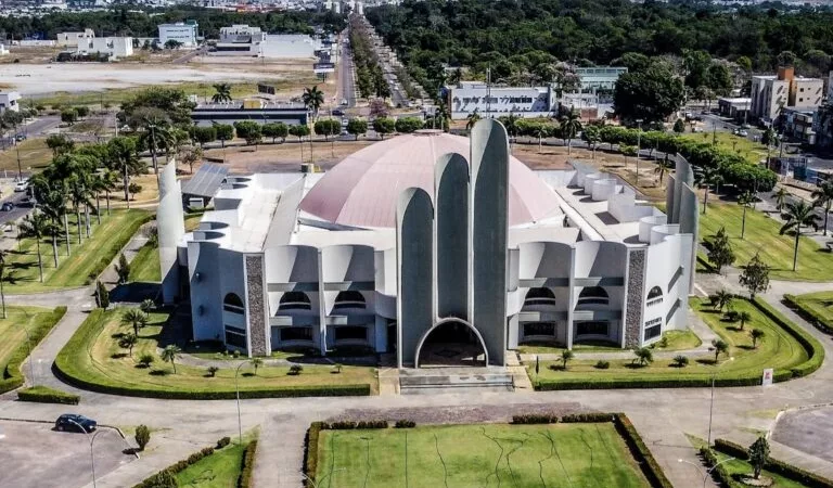 Campanha de Distribuição de Mudas e Coleta de Materiais Eletrônicos na Forania da Igreja Católica de Sinop