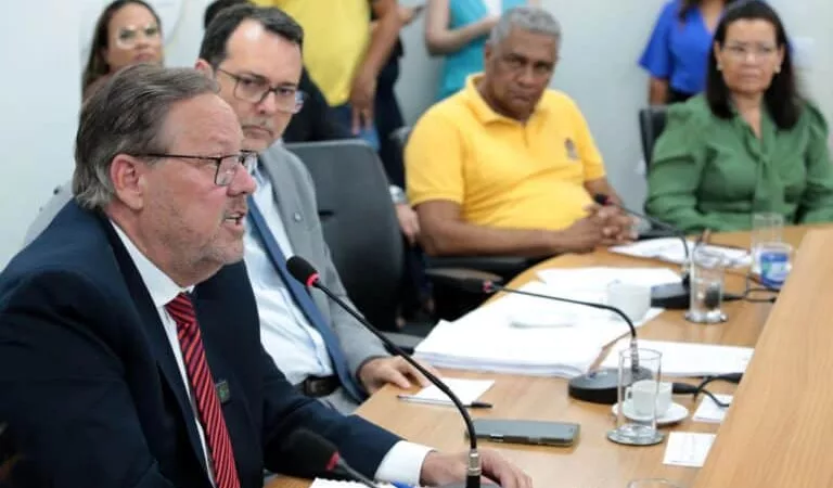 Secretário defende em audiência modelo de gestão do hospital central de MT: “reconhecimento mundial”