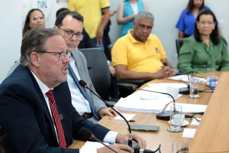 Secretário defende em audiência modelo de gestão do hospital central de MT: “reconhecimento mundial”