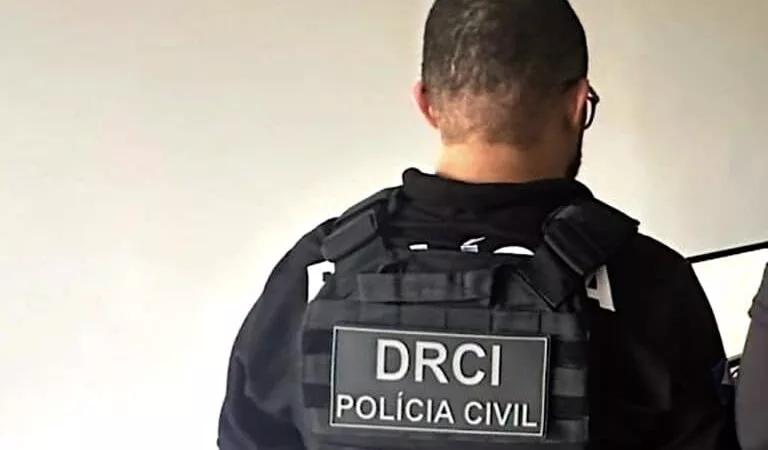 Operação mira esquema em Mato Grosso de divulgação ilegal de HQs asiáticas pela internet