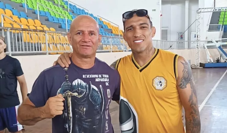 Com presença de Charles do Bronxs, pesagem e encaradas do Sinop Fight Combat serão nesta 6ª