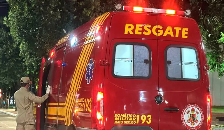 Colisão entre moto e bicicleta deixa criança e homem feridos em Sinop