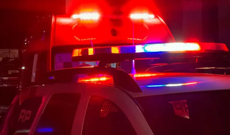 Homem morde e arranca orelha de mulher durante crise de ciúmes em Mato Grosso