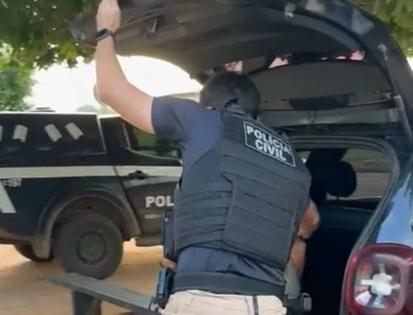 Foragido por morte de policial civil aposentado é preso pela Polícia Civil em balsa no Rio Teles Pires
