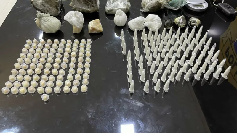 Polícia Civil prende traficante com cerca de 200 porções de entorpecentes