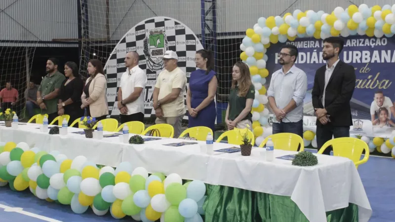 Famílias de Itaúba recebem escrituras definitivas por meio de programa de regularização fundiária
