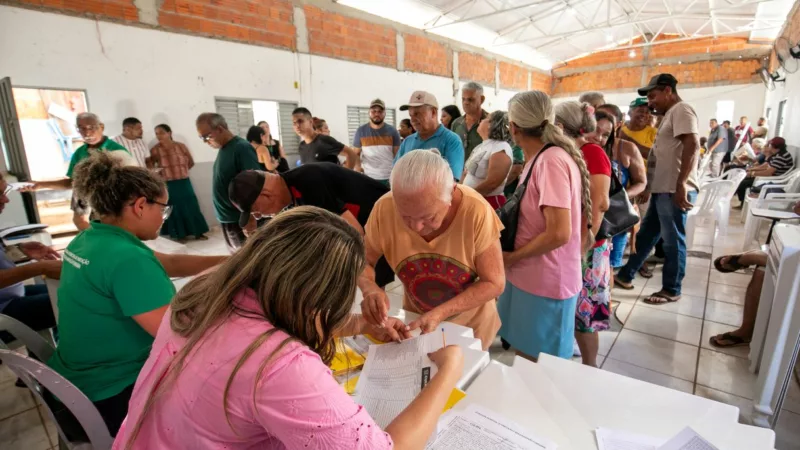 Prefeitura cadastra moradores do Altos da Glória para títulos definitivos