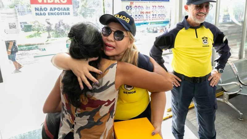 Semob homenageia as mães na programação do Maio Amarelo